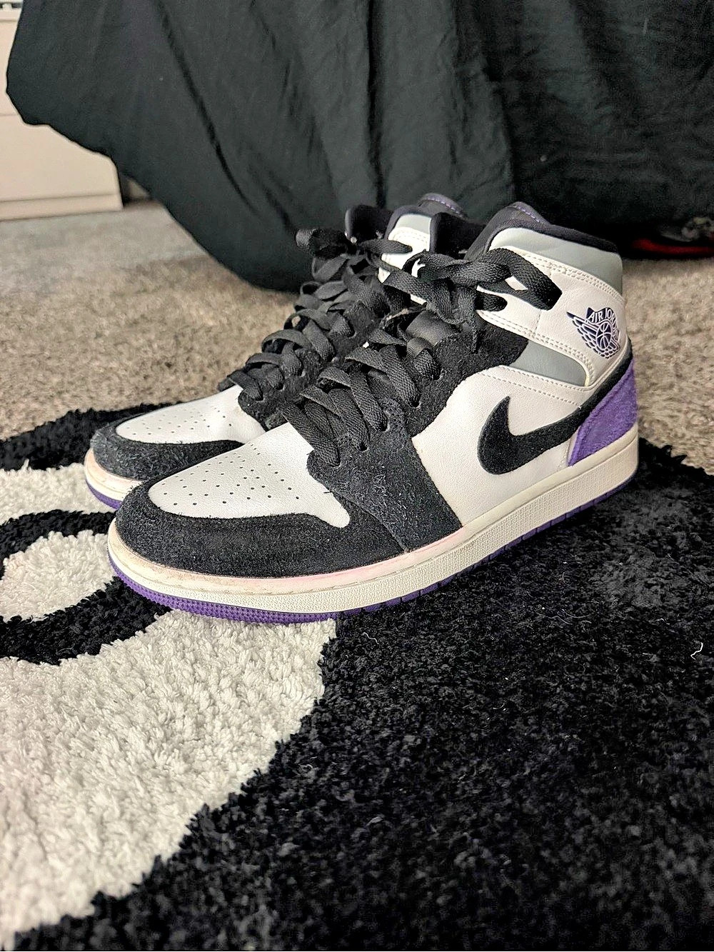 Nike Air Jordan 1 Mid Court Purple Sneakers US 9.5